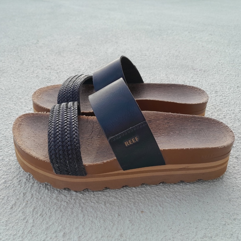 Women's Reef Cushion Vista Hi sandals
